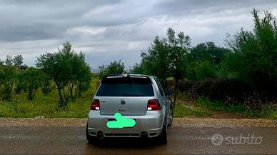 VOLKSWAGEN Golf 4ª serie - 2001