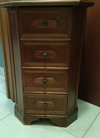 Mobiletto arte povera