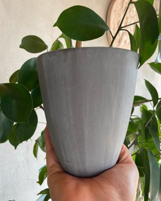 Vaso grigio antracite cemento minimal moderno