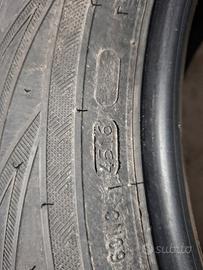 1 gomma Nokian 225 60 18 104h xl invernale