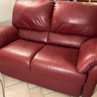 Divano Natuzzi Pelle Rosso Bordeaux