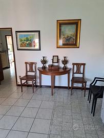 Tavolo a consolle Calligaris e Due sedie
