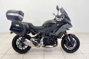 BMW F 900 XR Triple Black