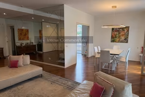 Prestigioso quadrilocale con splendida terrazza