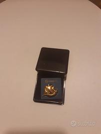 Spilla barca a vela in oro 24 carati