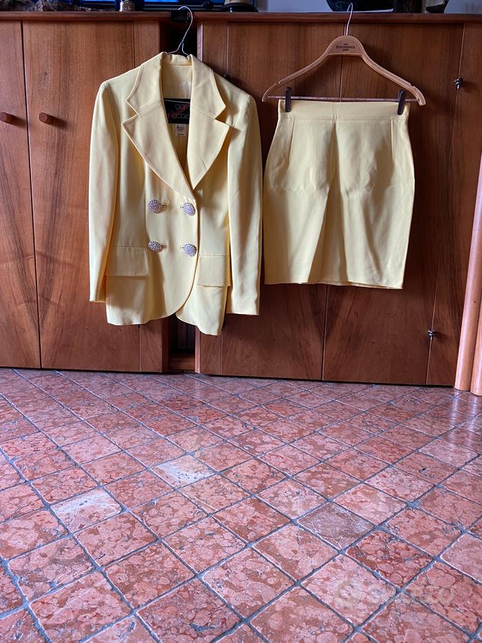 Vestiti Usati Cerco Fornitore Abbigliamento Abiti Firmati Vendita