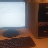 Pc fisso completo anche di casse madmax