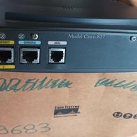 Router Cisco System 827