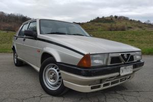 Alfa Romeo 75