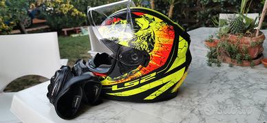 Casco LS2 FF320