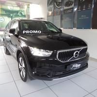 VOLVO XC40 T3 Geartronic Momentum