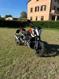Duke 125 ABS