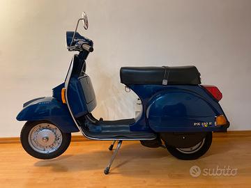 Vespa PX 150 E ARCOBALENO KM ZERO