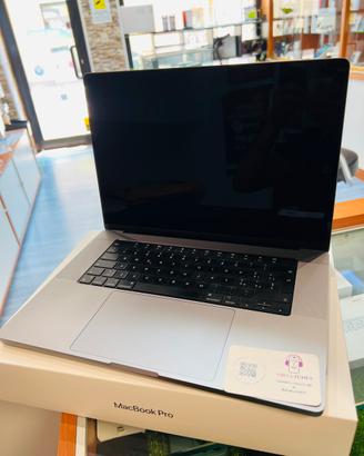MacBook pro 16 2021 16GB RAM 512GB SSD M1 pro