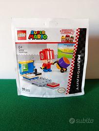 30702 LEGO Super Mario Mario Kart Toad (Pit Crew)