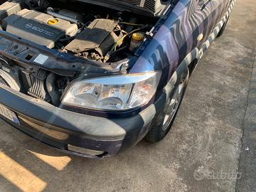 Fari opel zafira 2001