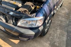 Fari opel zafira 2001