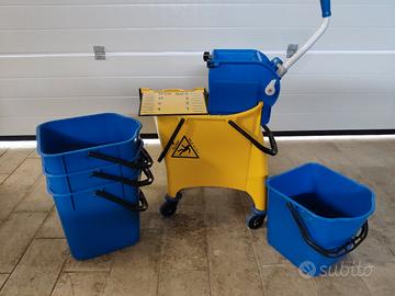 carrello pulizie
