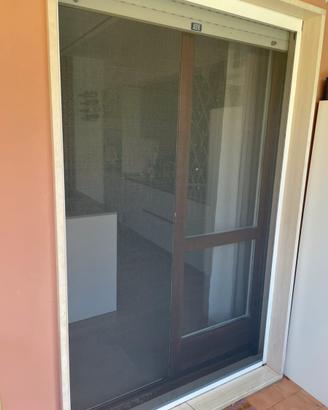 Zanzariera a rullo 140x220