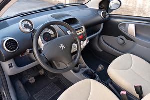 Peugeot 107 1.0 Benzina – Sweet Years – 2006