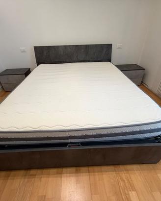 Letto matrimoniale 