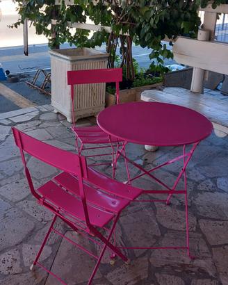 tavolino e 2 sedie fucsia 