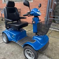 Scooter elettrico per disabili/anziani