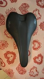 Sella bici SELLE ITALIA SLR BOOST TITANIUM TI 316