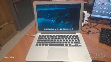 macbook air 6.2 i7 8gb Ram