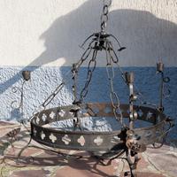 Lampadario "unico esemplare" in ferro battuto