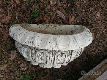 Vasca in pietra da fontana a muro