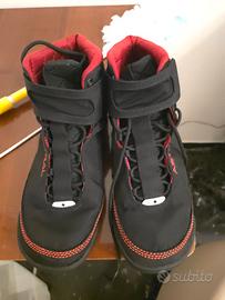 scarpe da kayak astral 