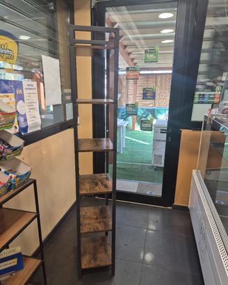 Mobiletto a ripiani