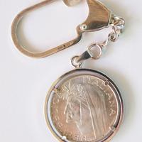 portachiavi con moneta commemorativa
