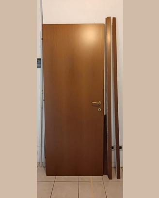 2 porte in legno 
