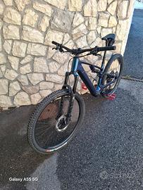 Cube Hibrid Ams One 44