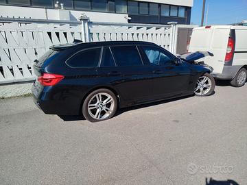 BMW 318D SW M-SPORT INCIDENTATA