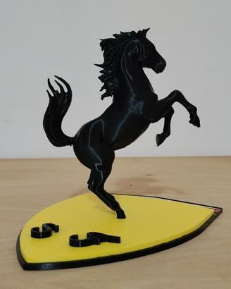 Cavallino rampante con base scudetto Ferrari