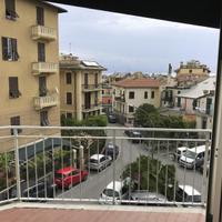 Arenzano centralissimo trilocale 6 posti letto