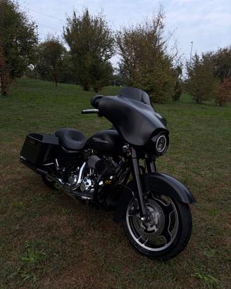Street glide