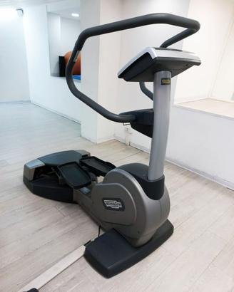 MACCHINA PER GLUTEI MOD. WAVE EXCITE TECHNOGYM