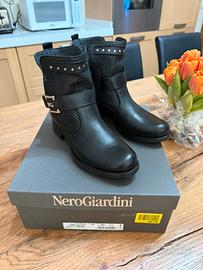 Stivaletti Nero Giardini nr 37 nuovi imballati