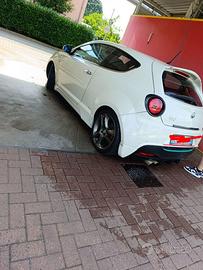 Alfa mito pacchetto quadrifoglio