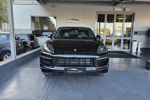 Porsche Cayenne Coupé 3.0 V6 E-Hybrid Carbon Desig