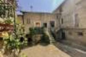 Appartamento di 330 m² con più di 5 locali a Tigna