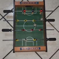 Piccolo biliardino in legno