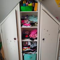 Armadio a forma di casetta e Como 