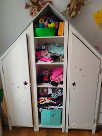 Armadio a forma di casetta e Como 