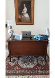 SCRIVANIA CLASSICA IN LEGNO MASSELLO