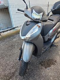 Honda sh300 sport